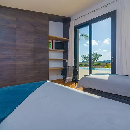 Es Salinar Villa *