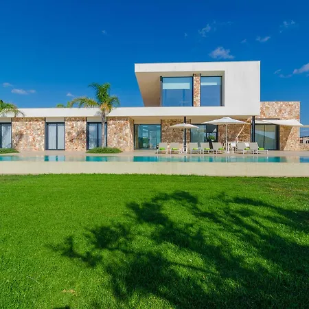 Es Salinar Villa *